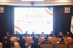 https://mail.gardatipikornews.com/ditbinmas-polda-ntb-sosialisasi-kamtibmas-di-lingkungan-ponpes-upaya-menjaga-harkamtibmasa