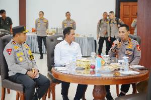 https://mail.gardatipikornews.com/terpilih-kembali-sebagai-ketua-umum-dpp-gekrafs-kawendra-luktisian-tancap-gas-lakukan-mou-dengan-kementerian-ekonomi-kreatif-gekrafs-sumut-langkah-konkret-ketum-kawe