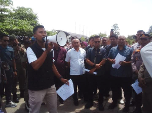 https://mail.gardatipikornews.com/ribuan-honorer-terancam-kehilangan-waktu-isi-drh-pppk-paruh-waktu-sscasn-bkn-belum-diperbarui-