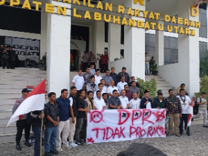 https://mail.gardatipikornews.com/kades-kuripan-kec-ciseeng-gercep-cari-bocah-warga-desa-kec-ciseeng-tenggelam-di-sungai-cisadane