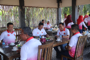 https://mail.gardatipikornews.com/maulid-nabi-di-masjid-baitussalam-polda-ntb-momentum-perkuat-iman-dan-tugas-pengabdian