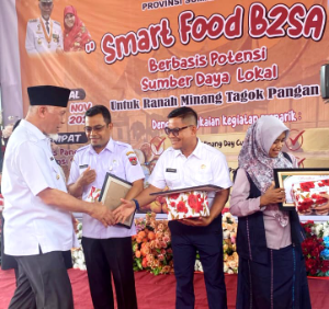 https://mail.gardatipikornews.com/sukseskan-mbg-prabowo-legislator-gerindra-makan-bergizi-buat-anak-smp-semangat-belajar
