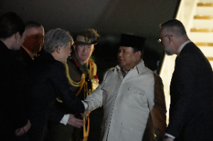 https://mail.gardatipikornews.com/mahasiswa-doktoral-di-australia-sebut-kedatangan-prabowo-bawa-harapan-baru-bagi-pendidikan-dan-diplomasi