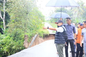 https://mail.gardatipikornews.com/tim-gabungan-tangkap-pelaku-pembunuhan-ayah-kandung-di-bandar-lampung