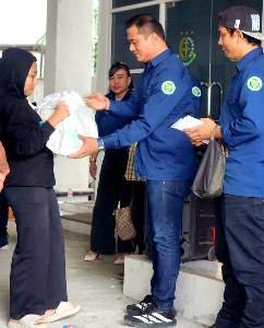 https://mail.gardatipikornews.com/polda-jabar-beri-layanan-kesehatan-bagi-anggota-yang-bertugas-amankan-ops-nataru-20252026
