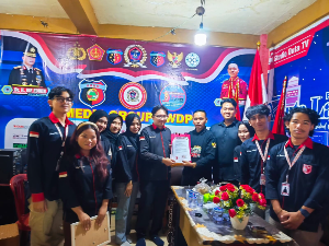 https://mail.gardatipikornews.com/irjen-pol-purn-ike-edwin-sosok-putra-terbaik-lampung-ditakuti-elit-politik-karena-integritas-dan-pengaruhnya