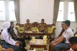 https://mail.gardatipikornews.com/kartu-keluarga-kk-tidak-bisa-diproses-apabila-belum-lakukan-perekaman-ktpel