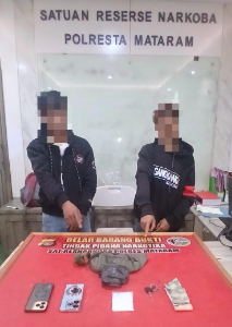 https://mail.gardatipikornews.com/dewan-pembina-jwi-sukabumi-raya-yusuf-taojiri-resmi-terpilih-sebagai-paw-desa-cibolang-kecgunungguruh