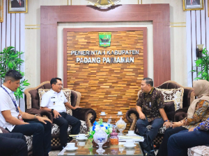 https://mail.gardatipikornews.com/kapolsek-lingsar-bekali-625-siswa-baru-smkn-1-lingsar-ingatkan-bahaya-narkoba-hingga-bullying