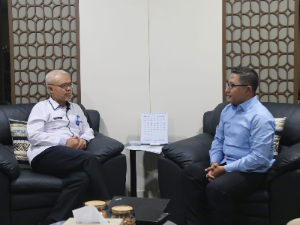 https://mail.gardatipikornews.com/rehabilitasi-jalan-batas-kotanangewer-di-sukabumi-mulai-dikerjakan-diharapkan-dongkrak-perekonomian-warga